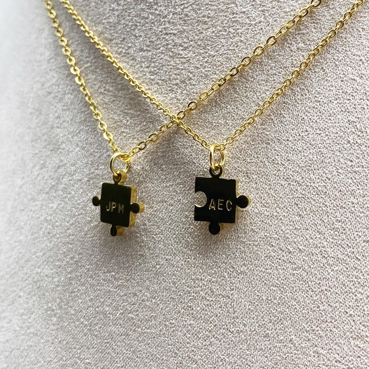 Mini Puzzle Couples Necklace  (Incluye dos collares)