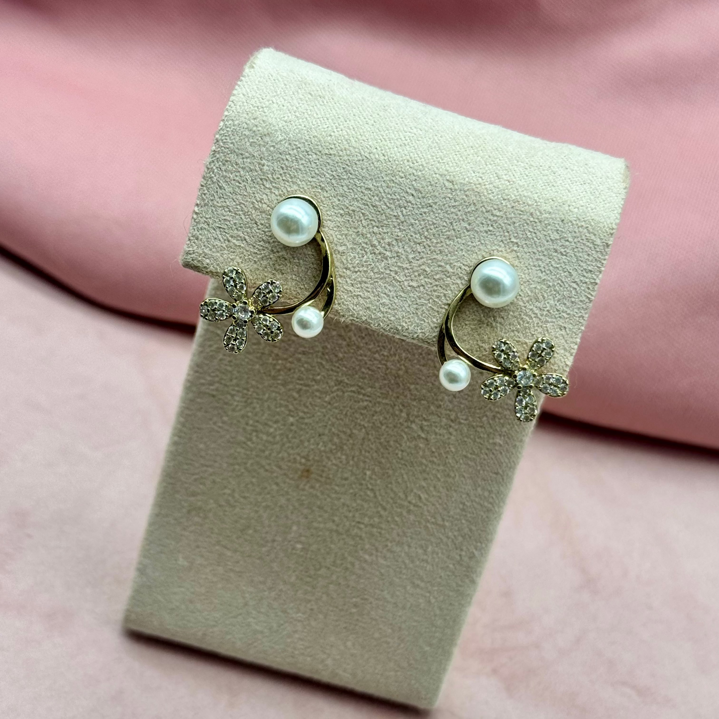 Aretes con flor