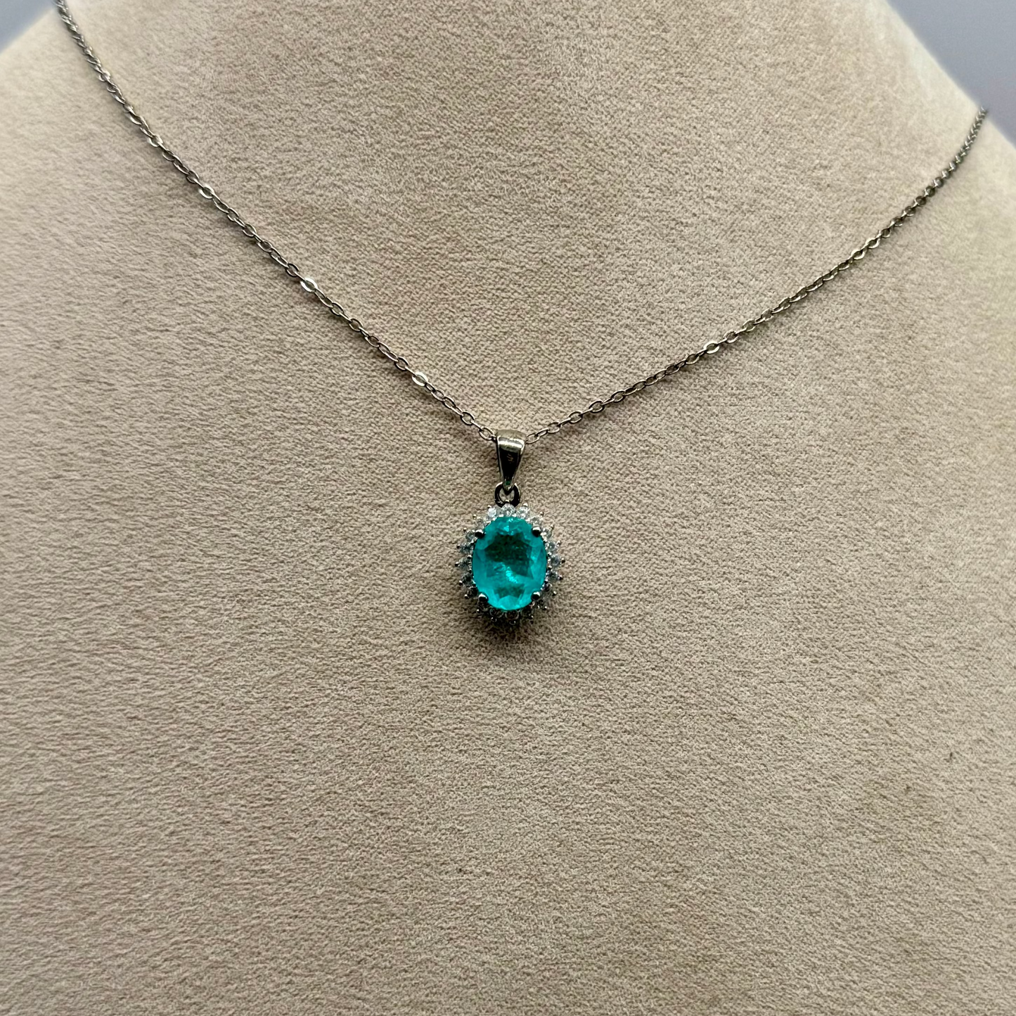 Collar Ovalado (Paraiba o Zultanita)