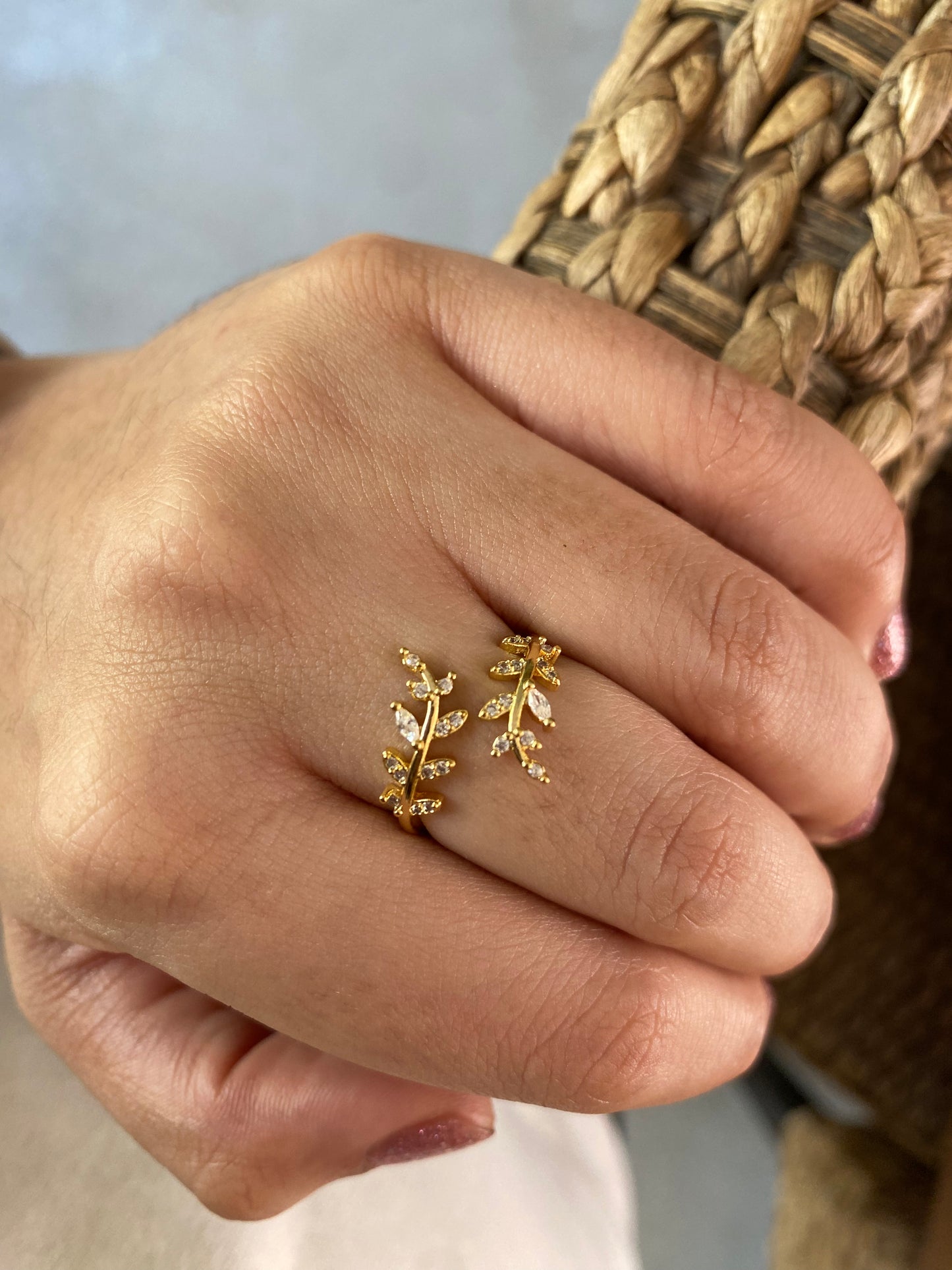 Anillo de hojas