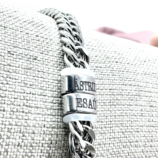 PULSERA CON AROS PERSONALIZADOS