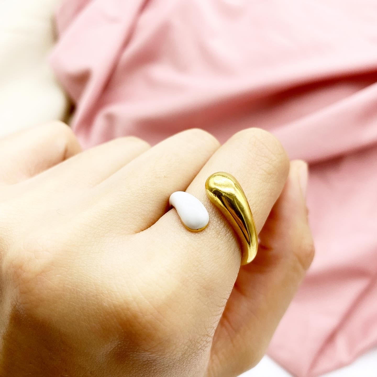 Anillo Torcido
