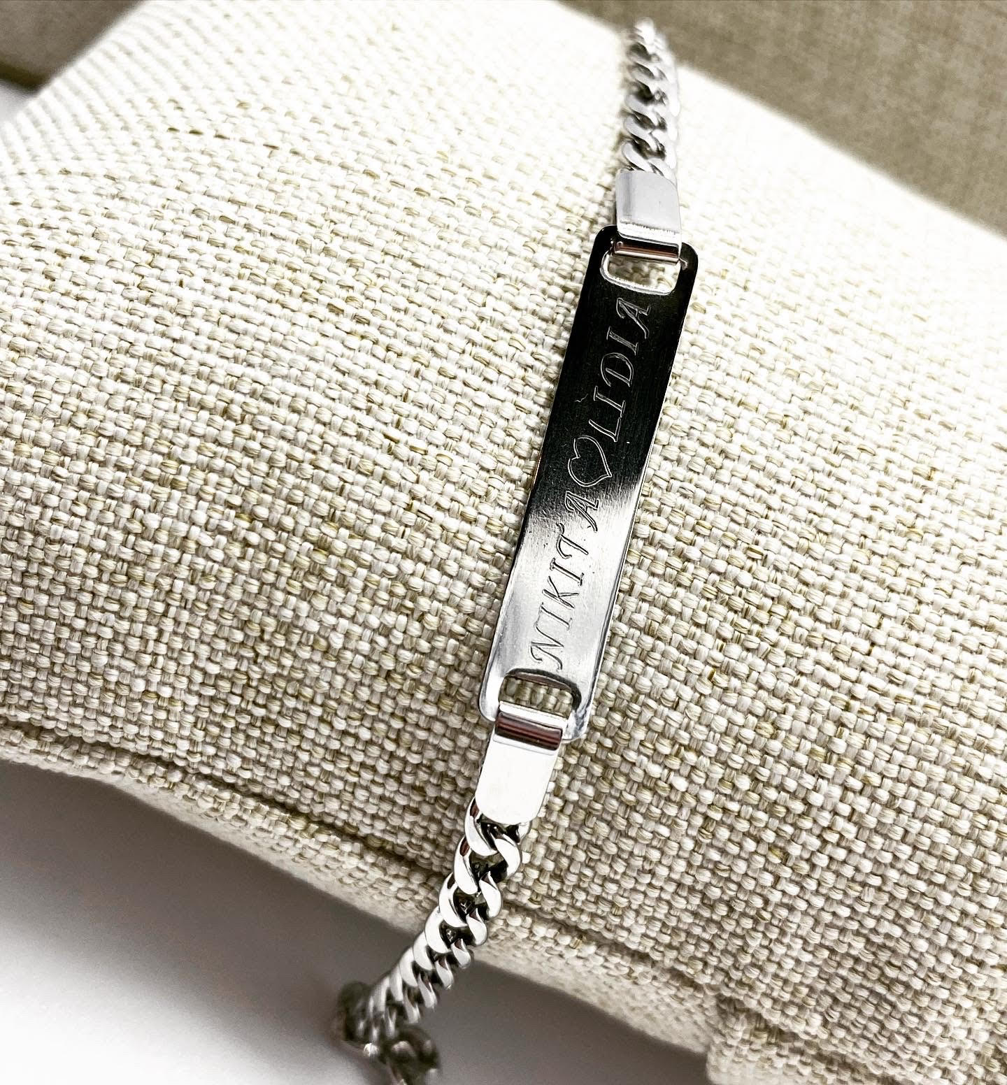 Esclava Jessika «Plateada»