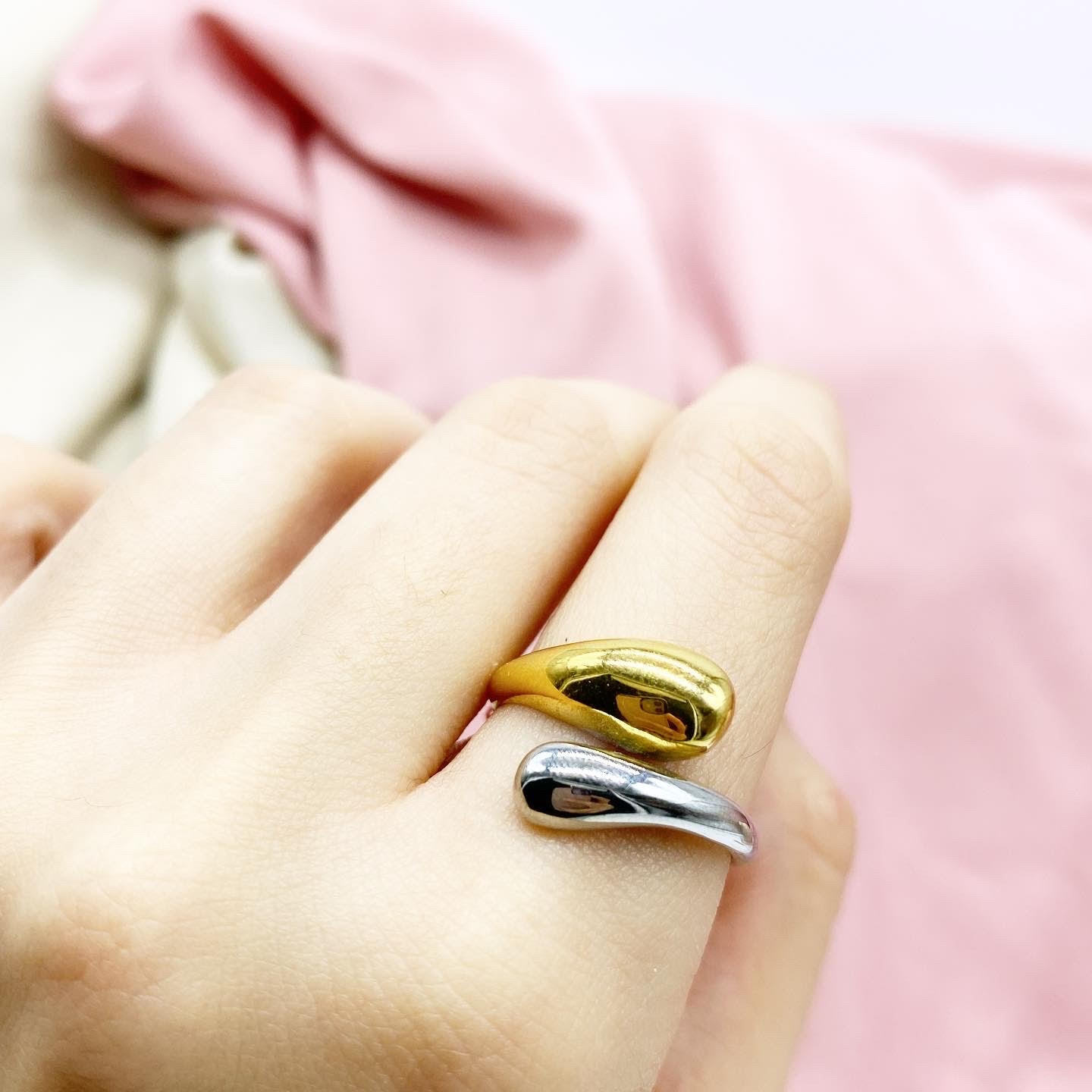 Anillo Torcido