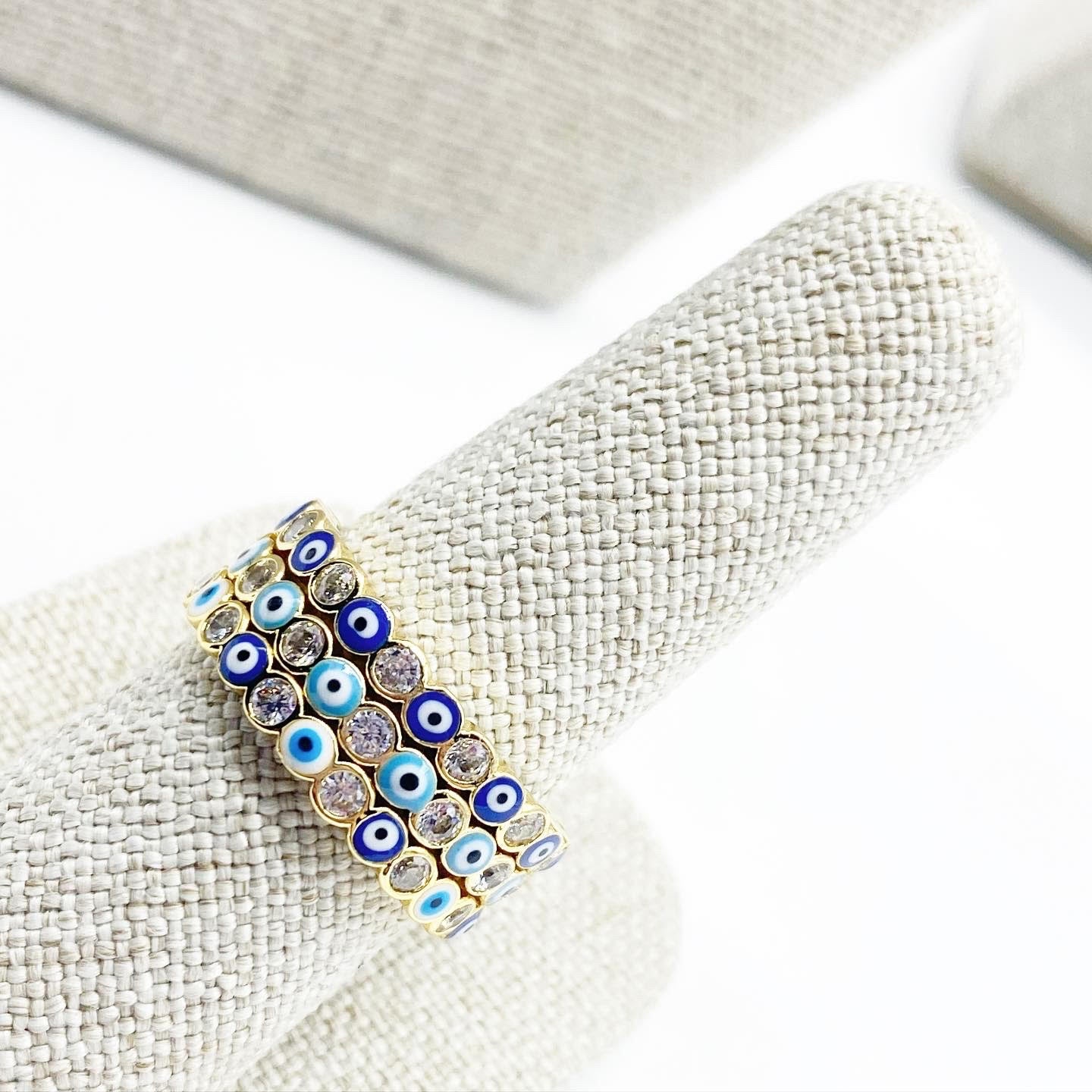 Anillo de Ojos Protectores