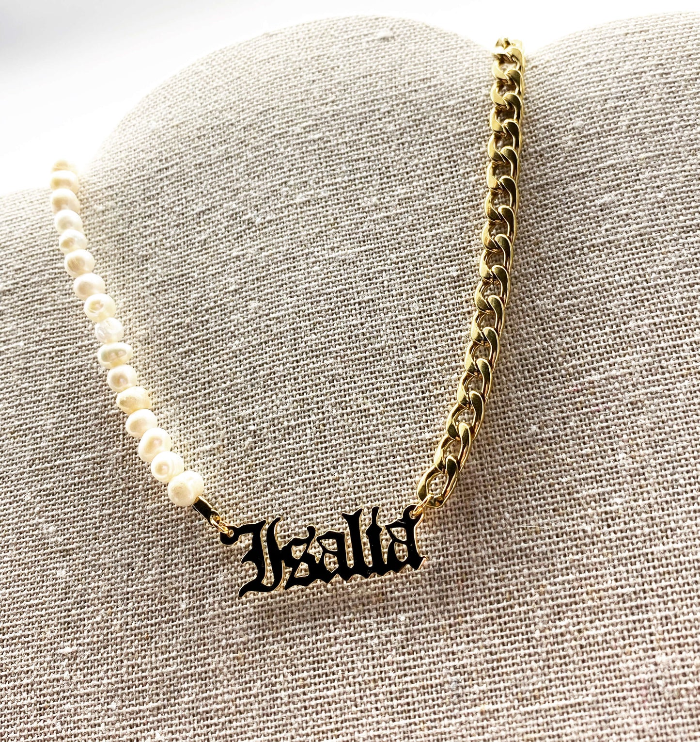 COLLAR DE PERLAS PERSONALIZADO CON NOMBRE
