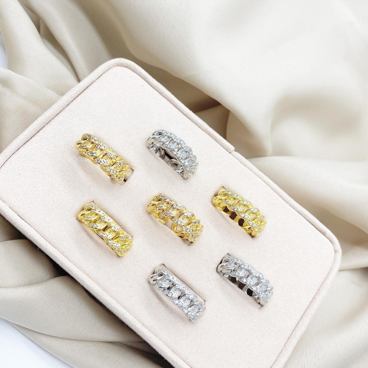 Anillo de cadena chunky