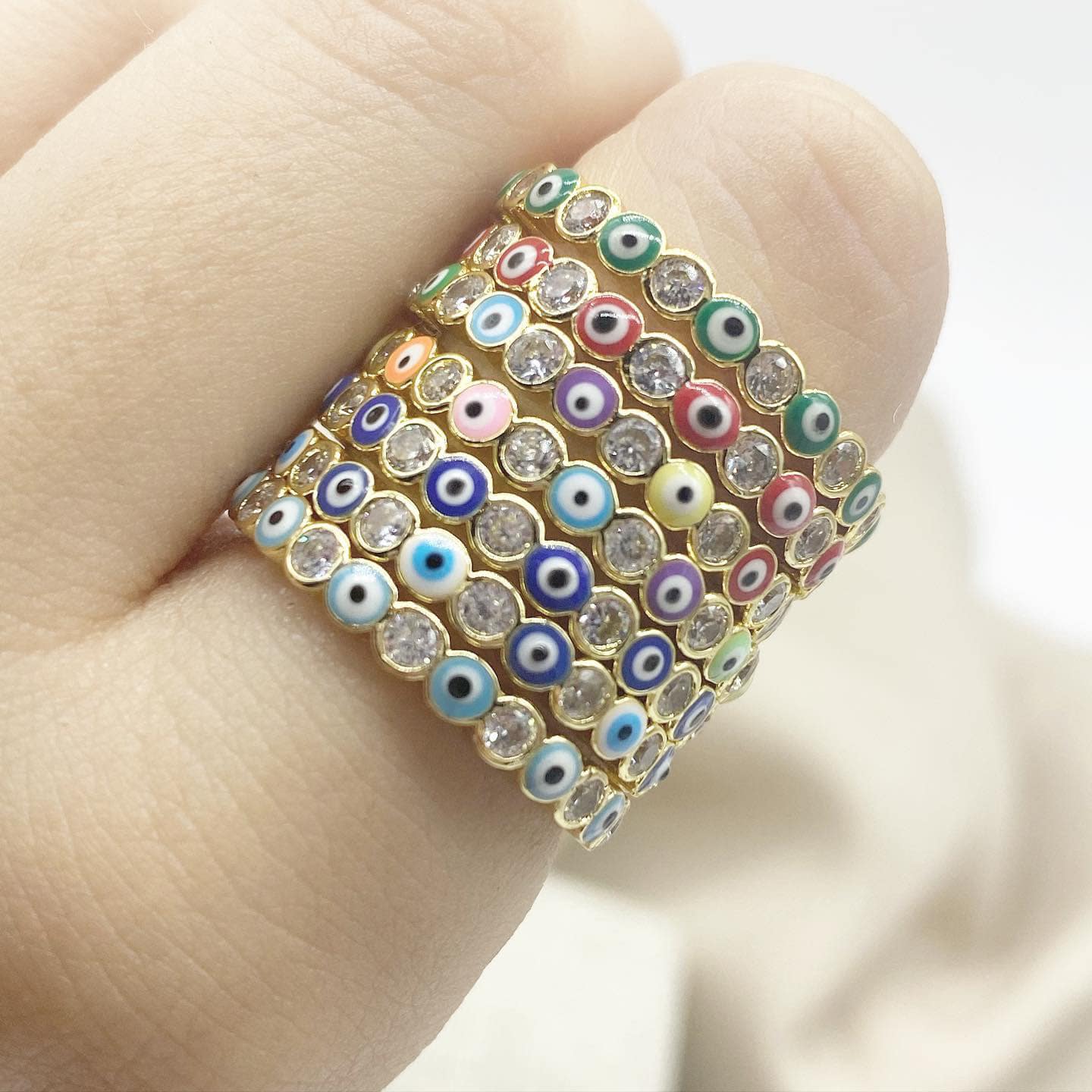 Anillo de Ojos Protectores