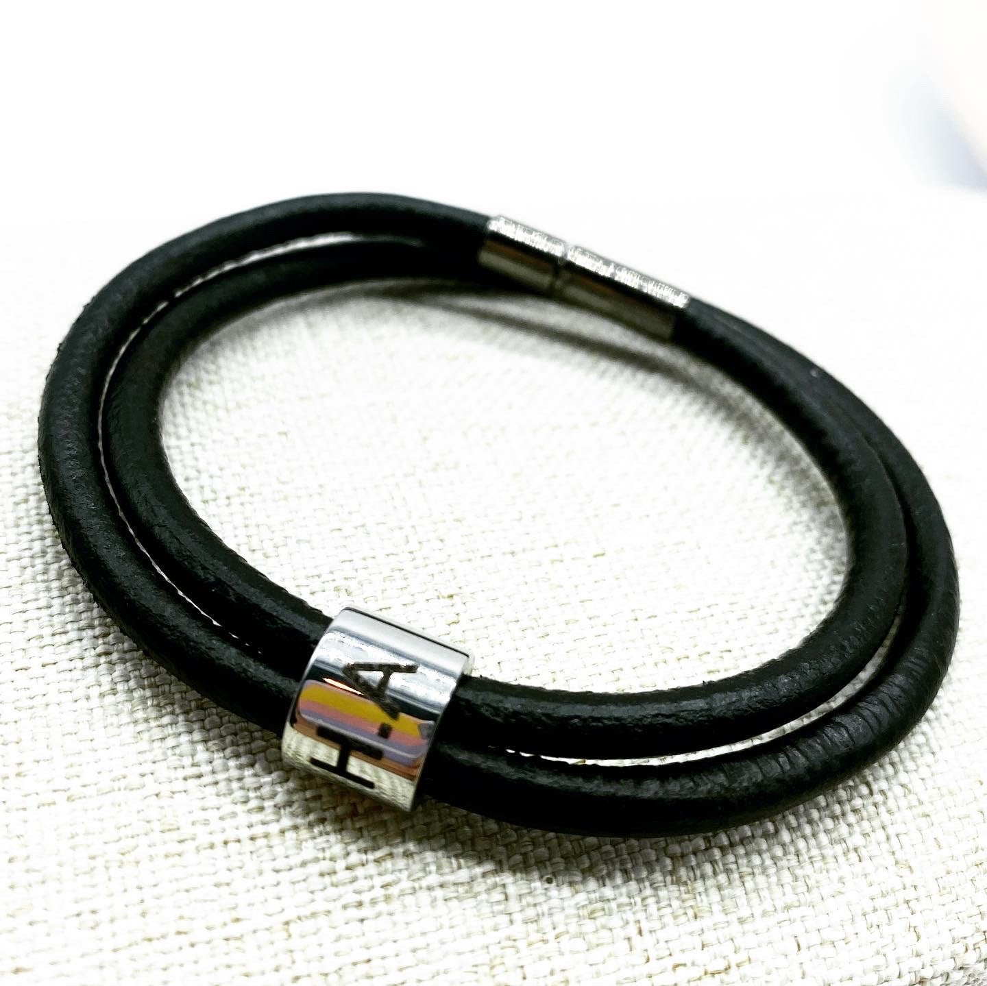 PULSERA DE PIEL PERSONALIZADA