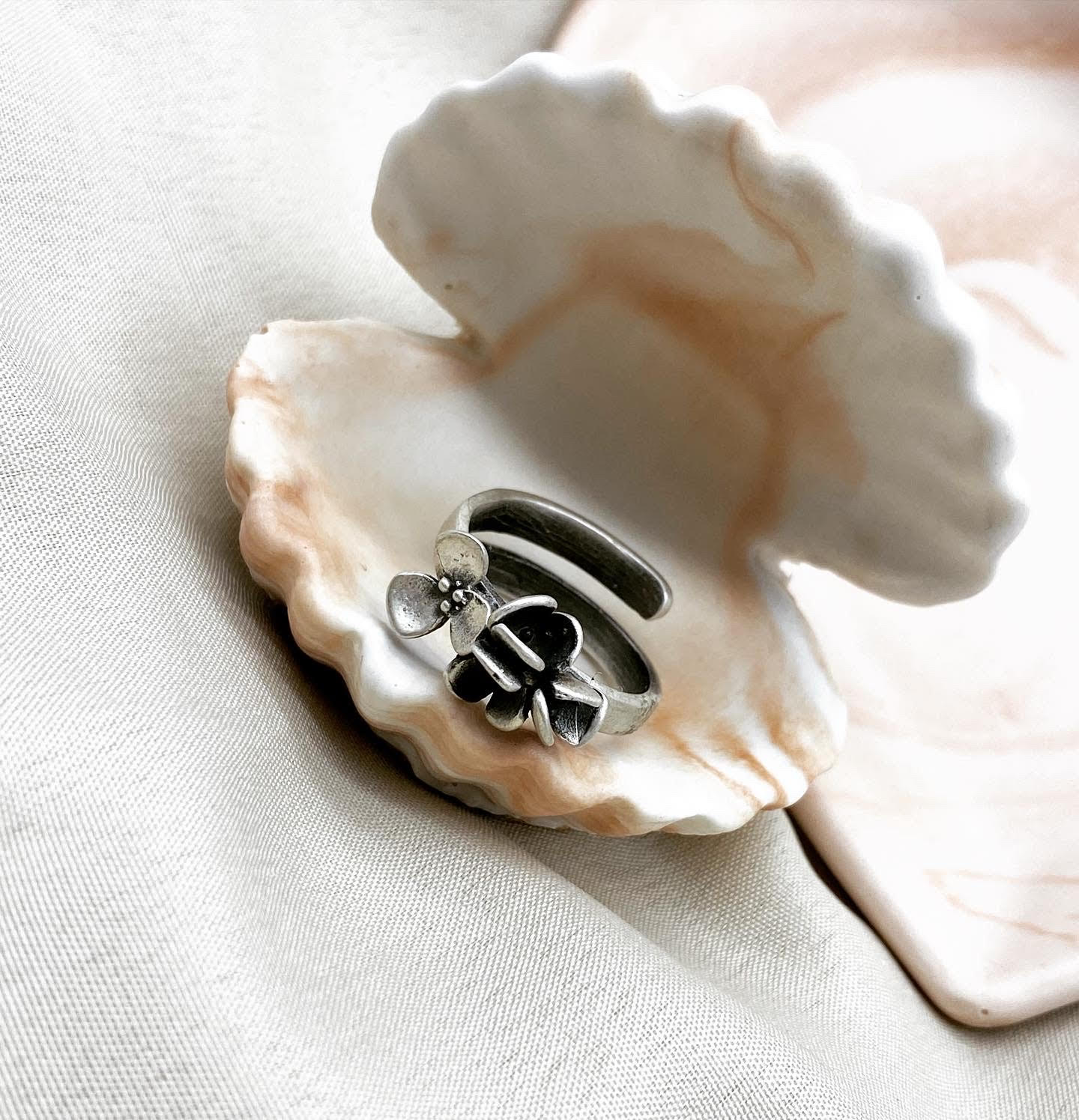 Anillo Hortensias