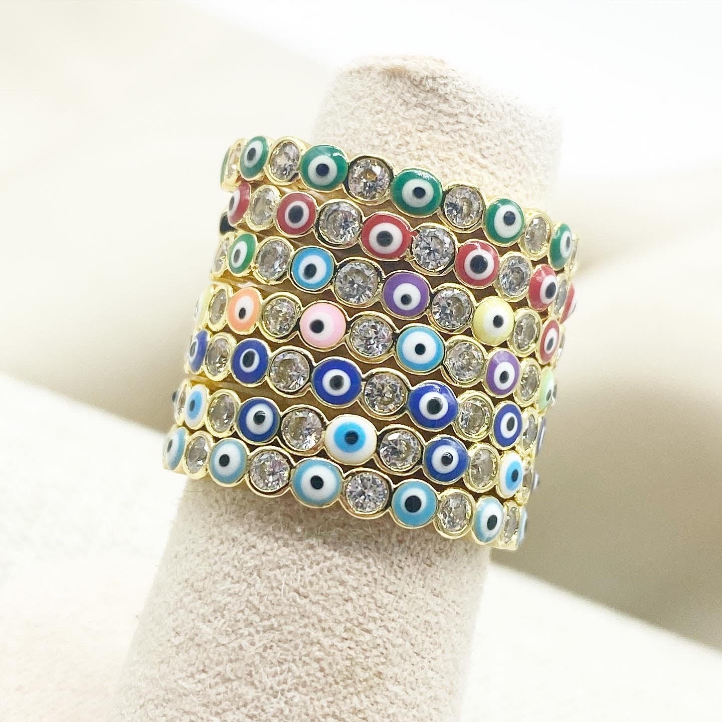 Anillo de Ojos Protectores