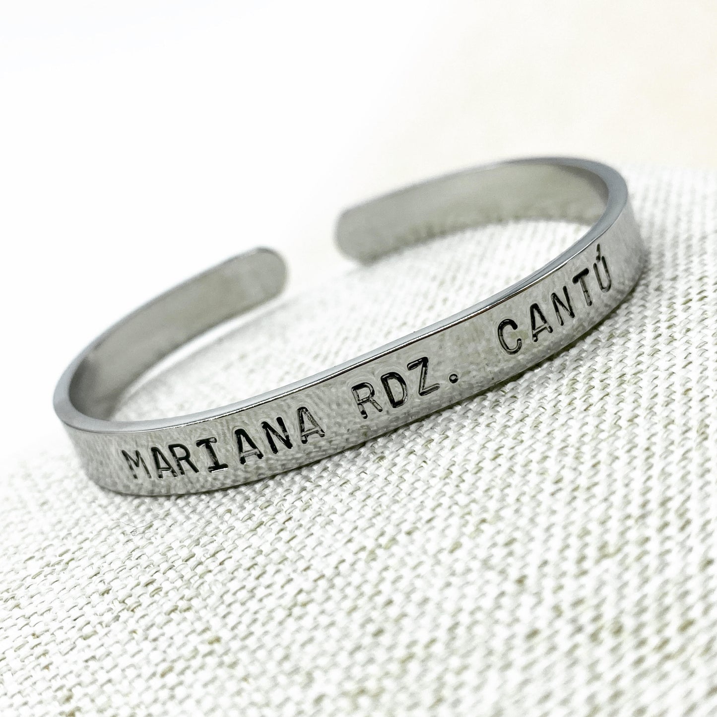 1 Pulsera Ixchel (Acero Inoxidable)