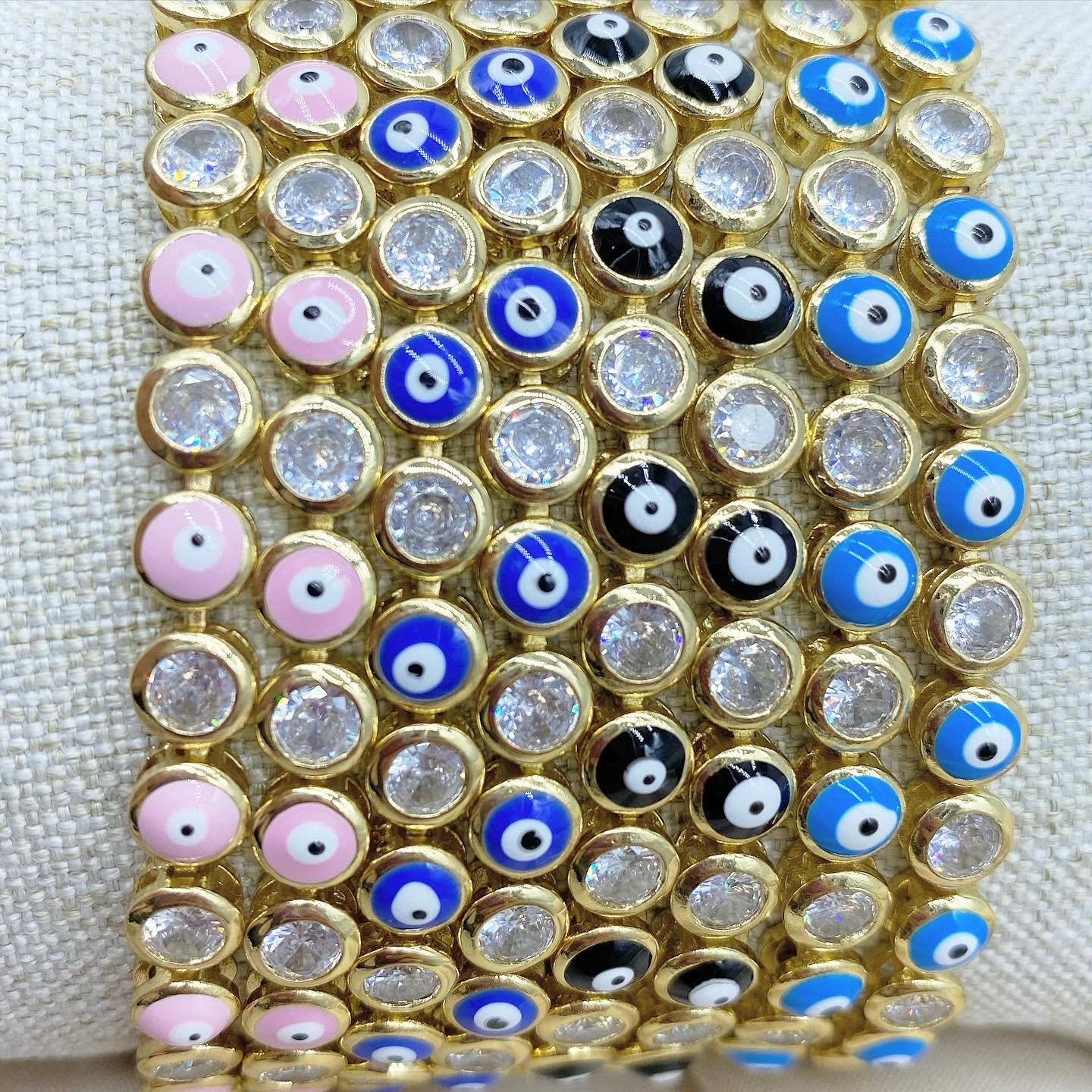 Pulsera ojos protectores