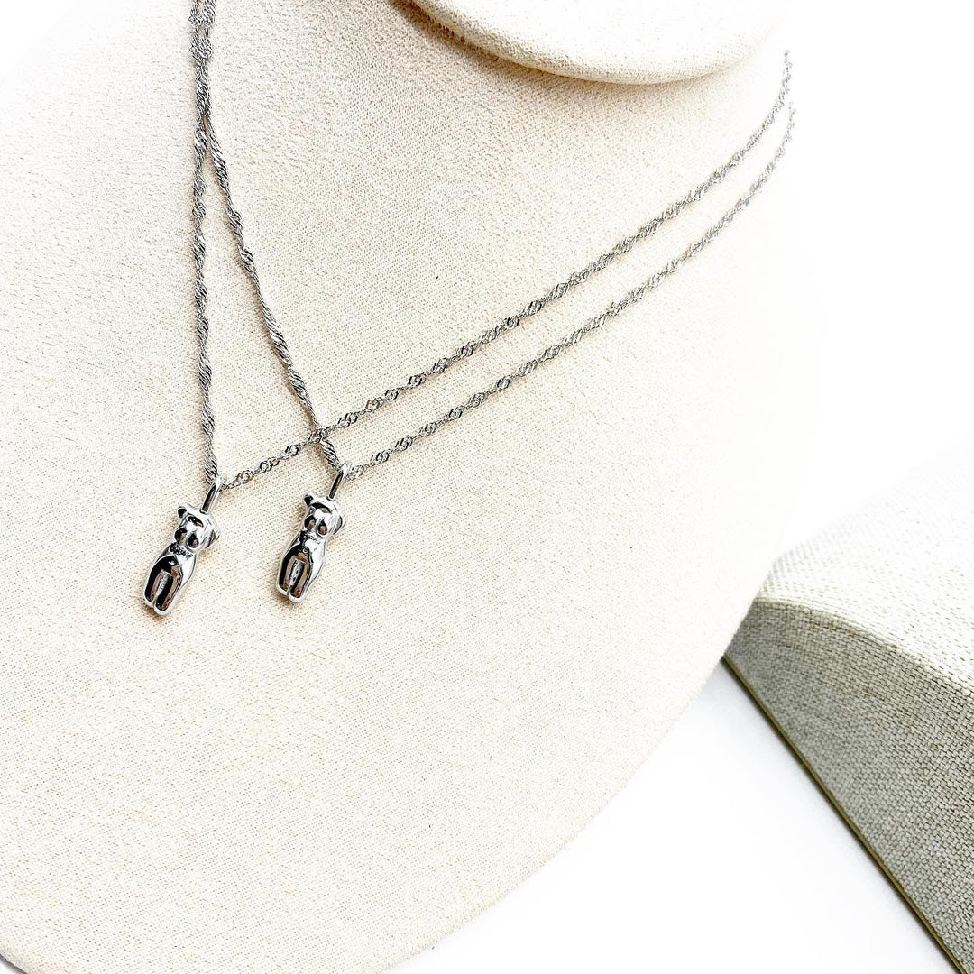Collar silueta cuerpo